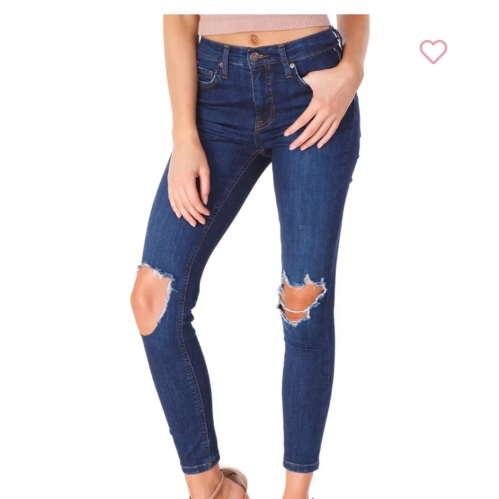Free People Distressed Busted Knee Super Stretchy Skinny Jeans